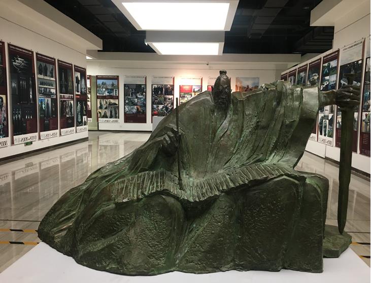 �����С�����