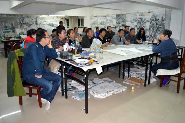 于志学带病为学员讲课