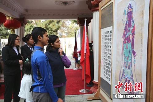 ��Զ�Ż��� ˿·��ƪ����������չ���Ჴ������