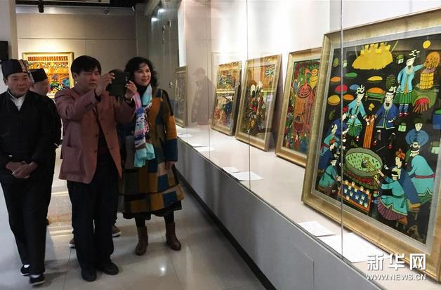 ����������ũ�񻭡��ử��Ʒչ�����������в����