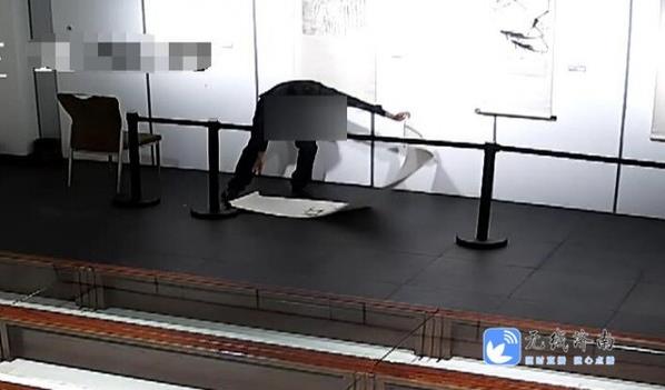 ����һ�����ݼ�ֵ25���ֻ������������Ե�