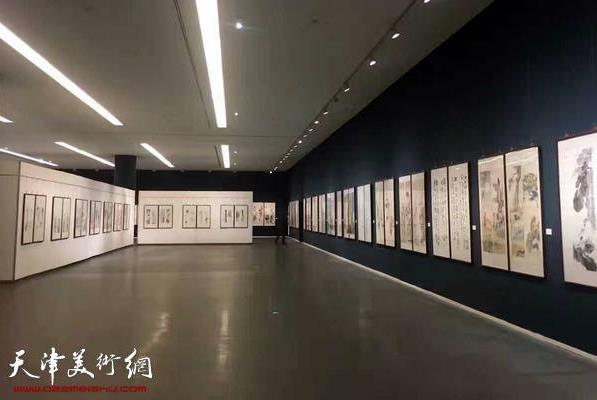 ���Ż���黭����������չ�������������