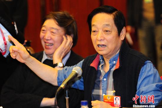 �����־�������80��Ʒ����ʦ��������չ��