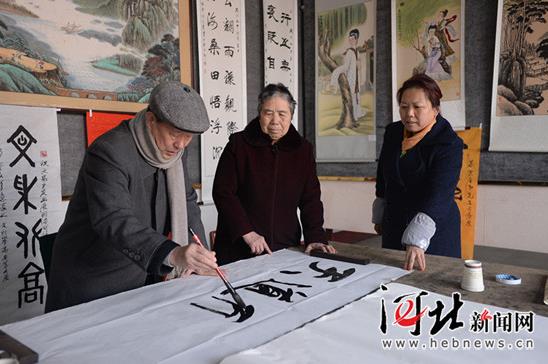 ����һ����������7�˹����黭չ