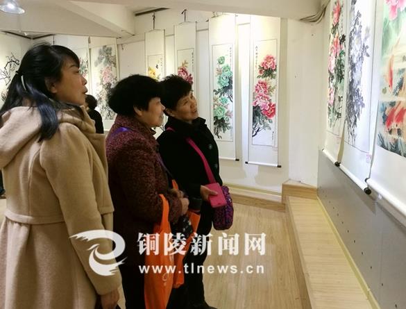 ����ͭ��ٰ�����ĵ���黭չ��