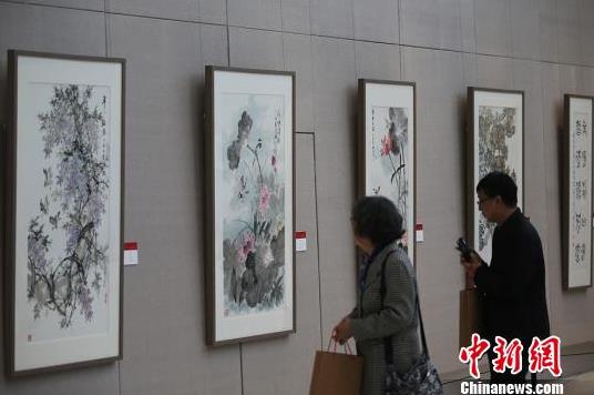 ����ʡ���黭Ժ�ٰ��׽��黭��Ʒչ