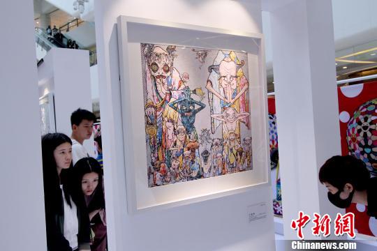 �ݼ�����������¡��Ʒ˫��չ�����Ļ