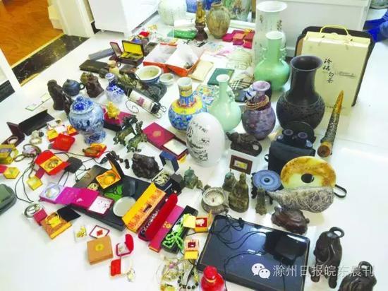 古玩字画多到能开收藏馆