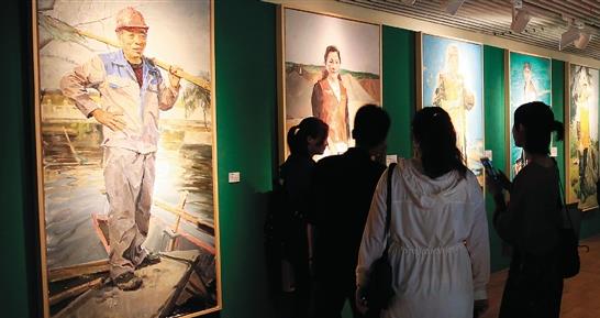 “治水最前线——中国美术学院下乡创作实践展”现场