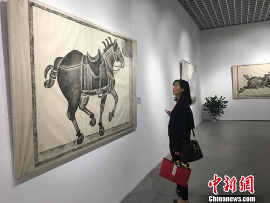 �Ͼ���ѧչ�����ع±�����֮ī��ġ�����������