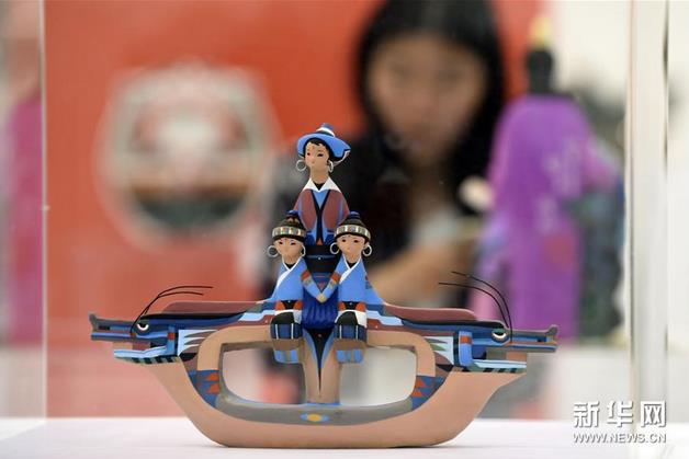 ���ݾٰ조�����š����Ĵ����������_��Ʒչ