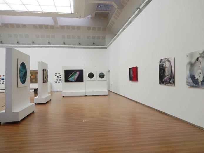 �����ſڵĲ���ݣ��׻Ƽ�ͥ�����ܡ���Ļ