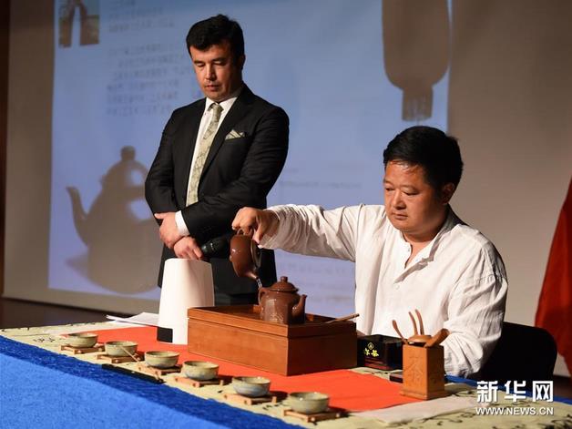 �й���������չ�����������