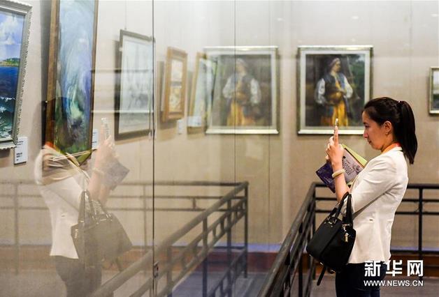 ����˹�����߽��������һ�չ�ں���������