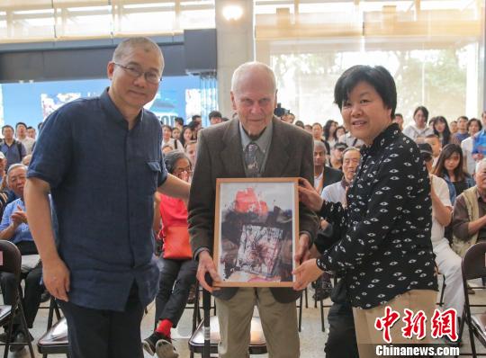 ���������ҳ��й���Ժ��ʮ�ꡰ��У�ѡ�