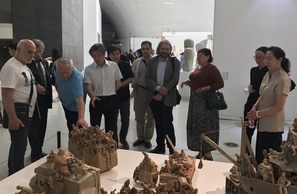 ���ϰ�Ժ���������Ʒ�����ѧԺԺ��������