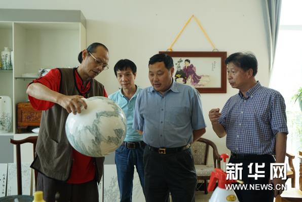 ��������������ǡ�����ϯ������ר�̿������Ҷ�ϣԴ