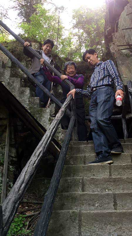 于志学在小兴安岭茅兰沟写生