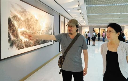 ��ӻ꣺���ݻ�Ժ������Ʒչ��������