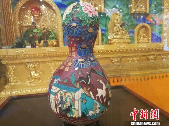 �½�����������ʦ��̨ɽ��չ ��«�ϸ�����ζ��ڻ�