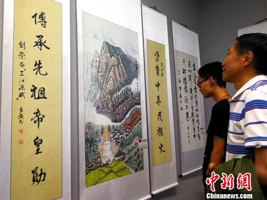 青海推“夏夜美术馆”:纳凉兼修心