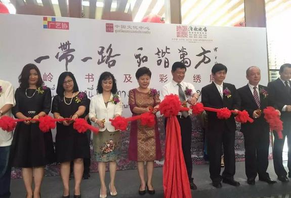 �����黭�߹�ʹ���չ�����ȿ�Ļ