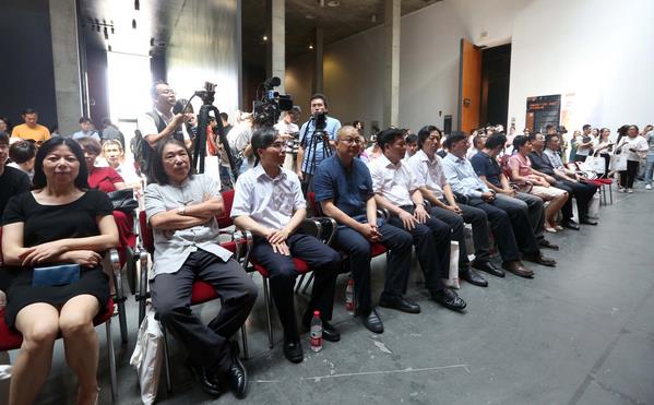 �׽��й�������•���أ������ử��չ��Ļ