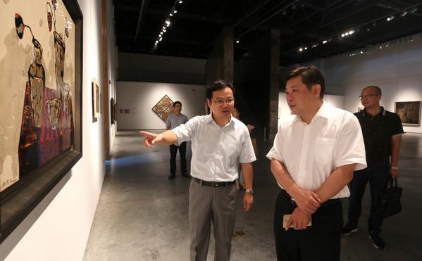 �׽��й�������•���أ������ử��չ��Ļ