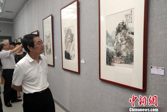 ���콭����˿·�С���չ�ڹ������־���