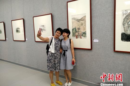 ���콭����˿·�С���չ�ڹ������־���