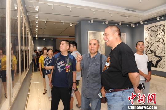 �й����һ�ԺԺ����������������Ʒչ�ھ�����