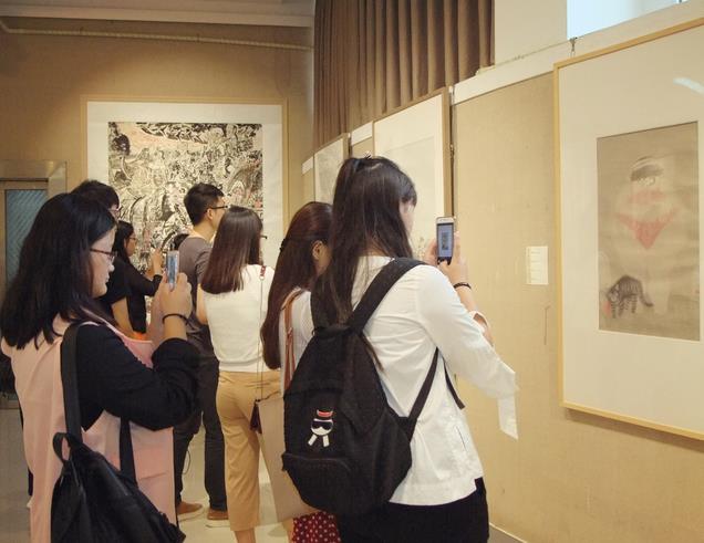 ֣���оٰ�ڶ����й����ﻭ��Ʒչ