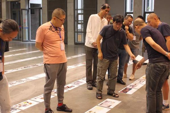 �ֹ�Ϊ�������鼮װ֡̽��չ������Բ������