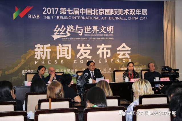 ���߽챱����������˫��չ�ٰ�չǰ���ŷ�����