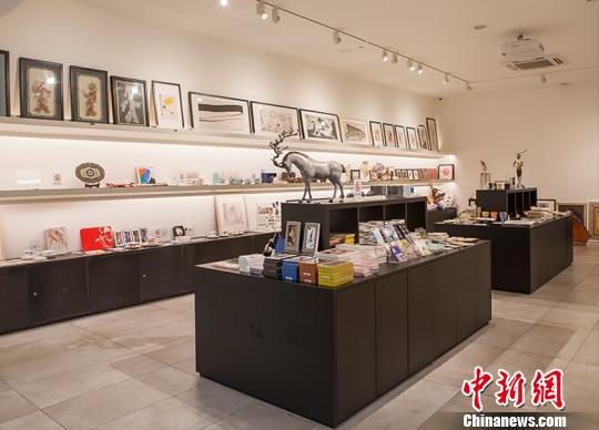 中国美术馆牵手社会力量直面文创困境