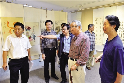 ���վٰ���Ľ�ȫʡ�������黭չ