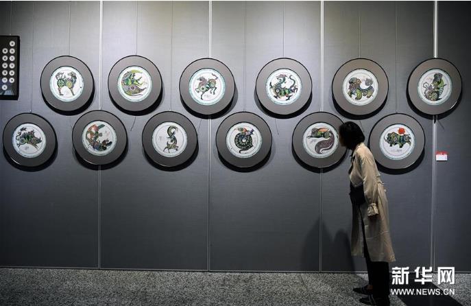 �����쾰����ԭ���մ�������Ʒչ��Ļ