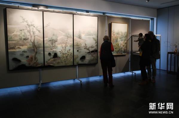 �й���ͳ�Ļ���������չ�߽��¹�����