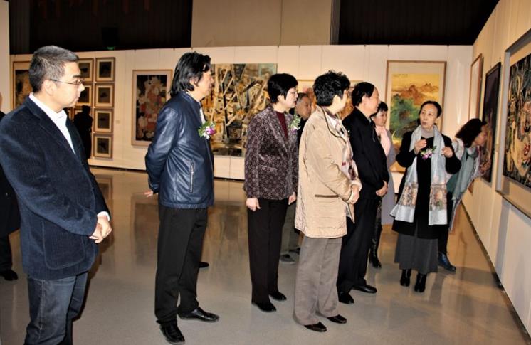 ��ʱ�����ʡ��׽��й�Ů��������Ʒչ�ھ�¡�ؿ�Ļ