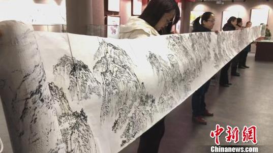 “80”后画家深耕15年创作600米长卷《八百里太行》