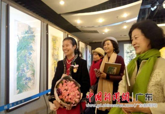 ����ͬ�С��������黭����Ʒ��չ�ڹ��ݿ�Ļ