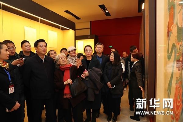 ��̳�޽��Ŵ�ǧ����չ������Ļ