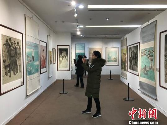 太原师范八校友书画展亮相太原美术馆
