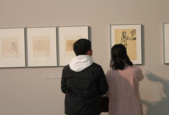 ����������д��Ҷǳ������о�չϵ�С��ھ��ٰ�