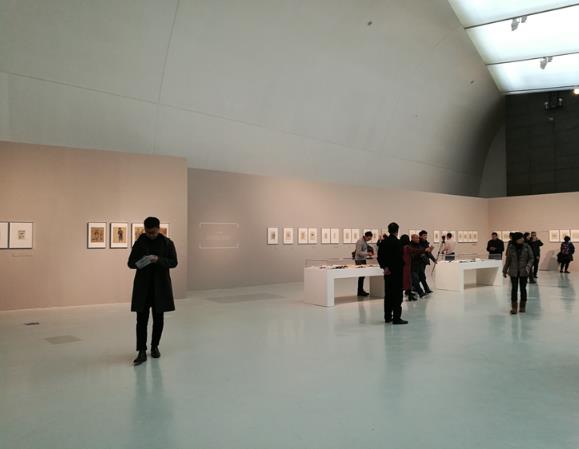 ����������д��Ҷǳ������о�չϵ�С��ھ��ٰ�