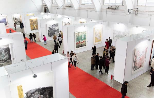 �������й�������ĸ￪��40����ȫ���й���չ���೤ɳ