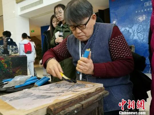 中外研究者苏州探讨传统版画的新发展