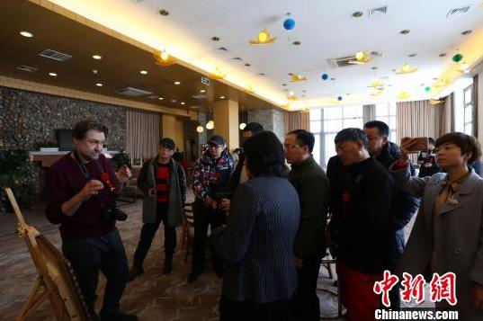 世界铜版画作品展中国北疆开展