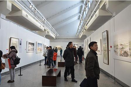 ���Ͼ����һ��Ͼ���������Ʒ����չ��Ļ