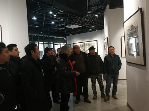 �������ٰ�2018�������黭ӭ������չ